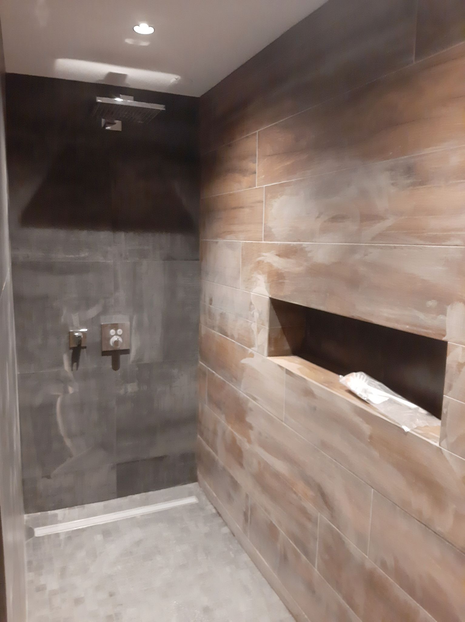 Douche avec Niche Intégrée