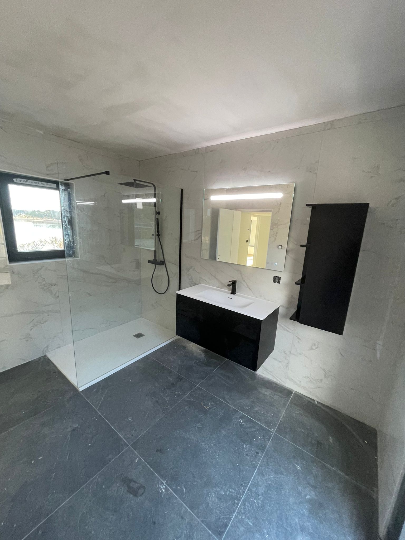 Salle de Bain Luxury Black